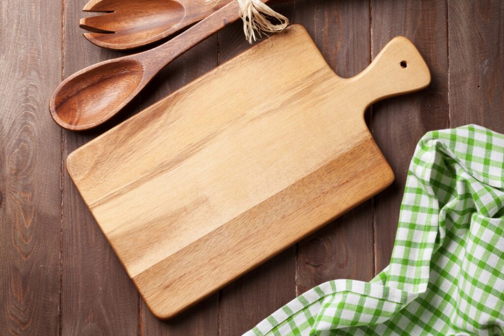 How to Clean Wooden Cutting Board Naturally