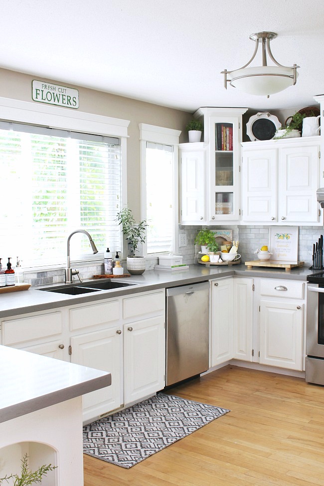 How to Keep Kitchen Clutter Free