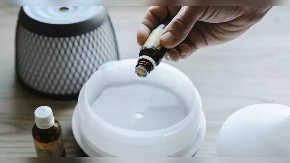 Can Essential Oils Improve Indoor Air Quality