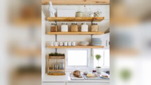 How to Keep Kitchen Shelves Dust Free