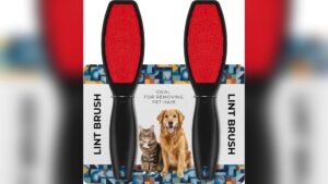 How to Remove Pet Hair from Furniture