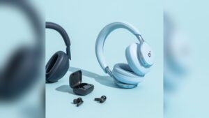 How to Choose the Best Noise-Canceling Headphones for Flying