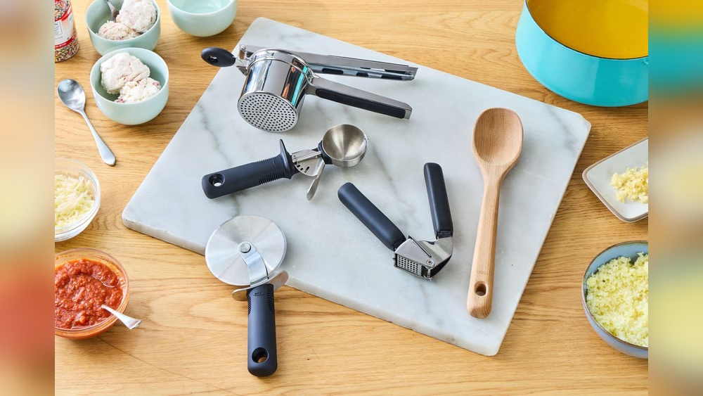 Kitchen Tools for Whom Cooking is New